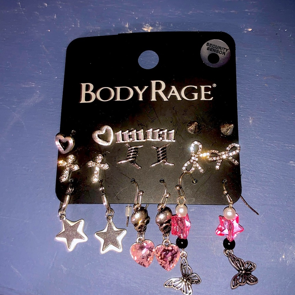 Body Rage Earring Set